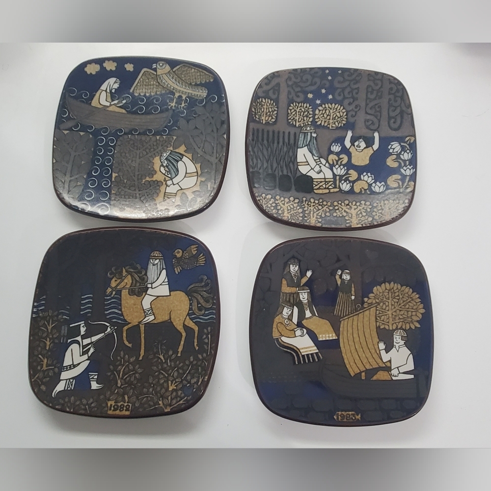 Finland - Vintage Art Kalevala Plates Set Of 4 - Blue and Gold - Collectors